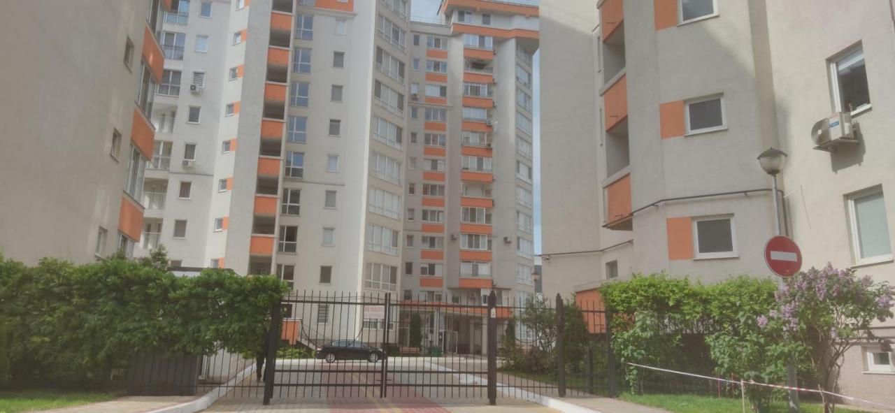 Apartamento Inessa Center Guest Penthhouse Chisináu Exterior foto